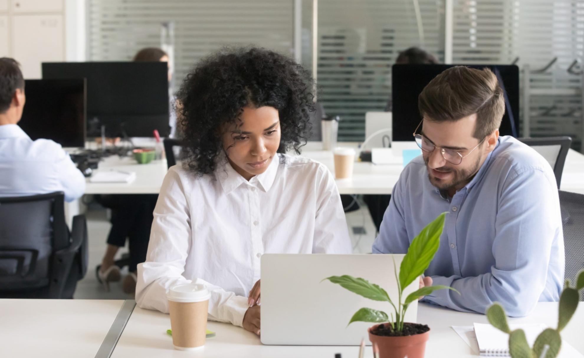 Εργασία με οικονομικά δεδομένα και εργαλεία ανάλυσης