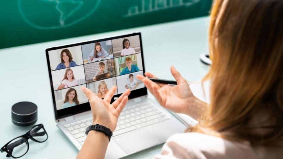 Διαδραστική εκπαιδευτική πλατφόρμα οικονομικού προϋπολογισμού